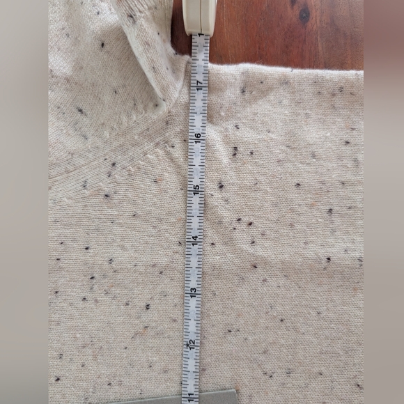 Everlane cashmere crewneck NWT size medium - Picture 14 of 14